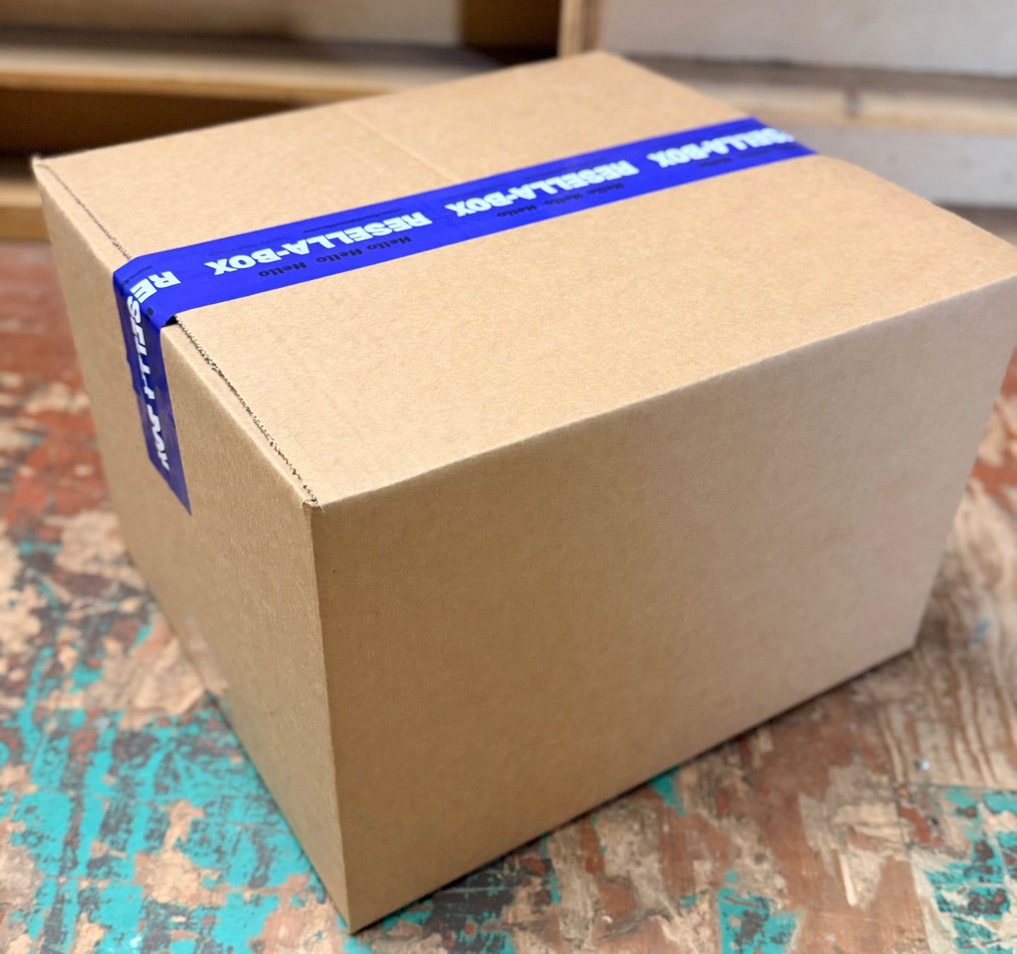 Premium unclaimed mail mystery box with 12 surprise undelivered packages